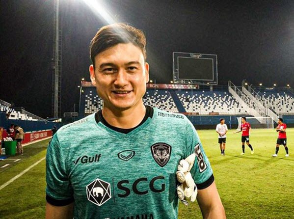 Rời Muangthong tới bến đỗ mới, Văn Lâm có giá cao kỷ lục?
