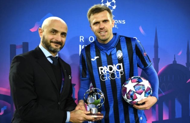 Ảnh bài viết Trở về “tâm dịch” COVID-19, “sát thủ” Champions League có hành động ý nghĩa