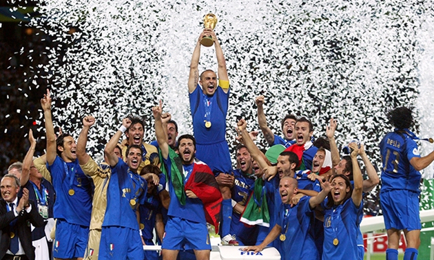 Dàn sao Italia vô địch World Cup 2006 đoàn kết chống COVID-19