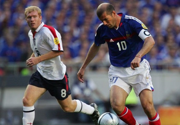 Siêu đội hình trong mơ của Paul Scholes: Không Messi, Rooney, Beckham, Vidic