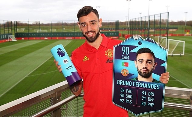 Bruno Fernandes: “Tôi may mắn khi được học hỏi từ 2 cầu thủ đó”