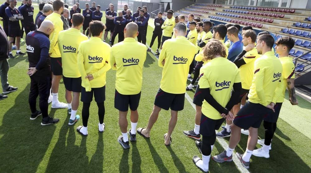 COVID-19 quá tàn khốc, BLĐ Barca bất ngờ cầu cạnh các cầu thủ 1 điều