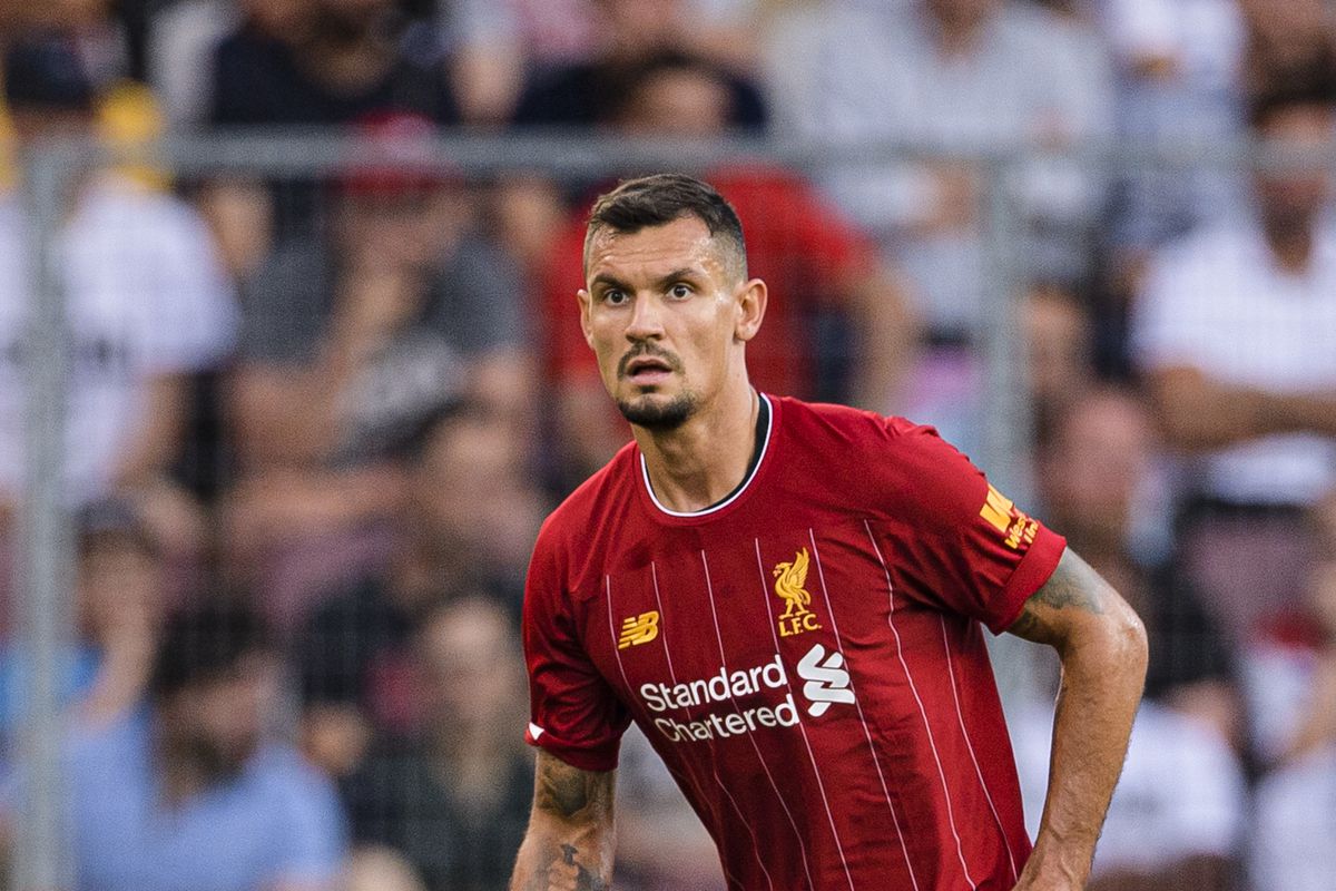 Ảnh bài viết Dejan Lovren 'phát điên' vì đám đông vô trách nhiệm