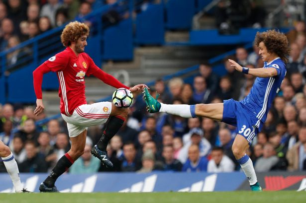 Đội hình 11 đầu xù gây bão làng túc cầu: 'Vua bọ cạp', Fellaini dự bị