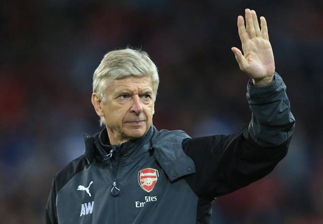 CHOÁNG! Wenger lộ hình ảnh mới nhất làm fan Arsenal đau 'xé lòng'