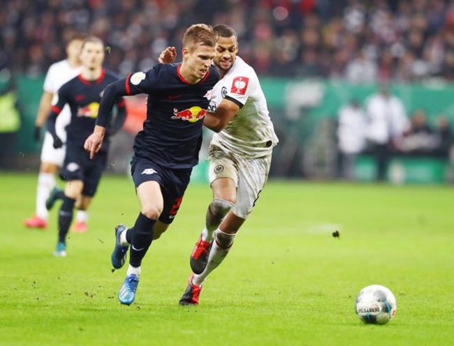 Cập bến Bundesliga, "ngọc thô" Tây Ban Nha thừa nhận trái đắng ở bến đỗ mới