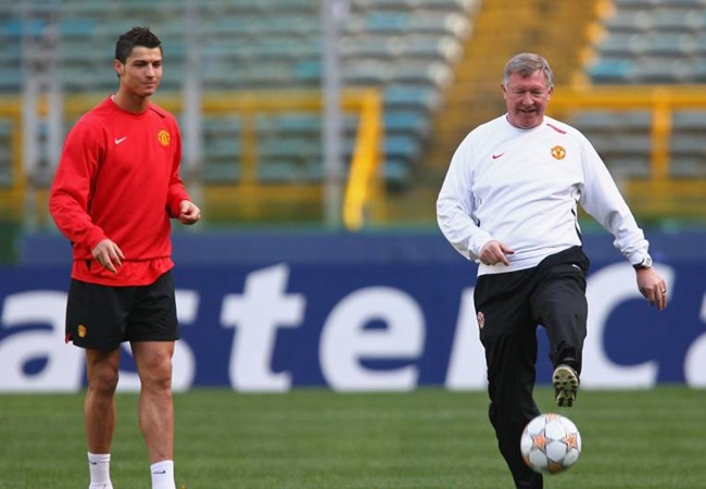 11 'tiếc nuối' của Man Utd dưới thời Sir Alex: Pique, CR7 và ai nữa?