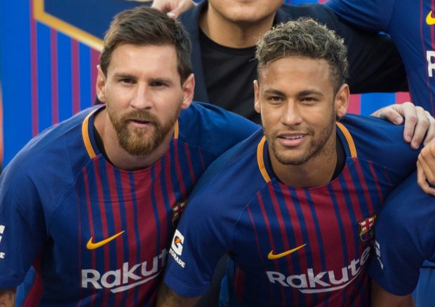 "Về mặt đó, Messi vẫn thua Neymar"