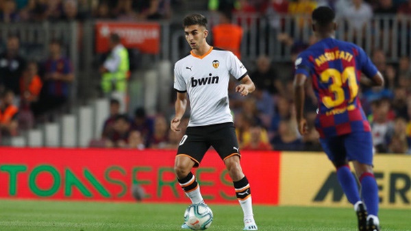 Juventus phá đám Liverpool chiêu mộ người thay thế “Messi Thụy Sỹ”