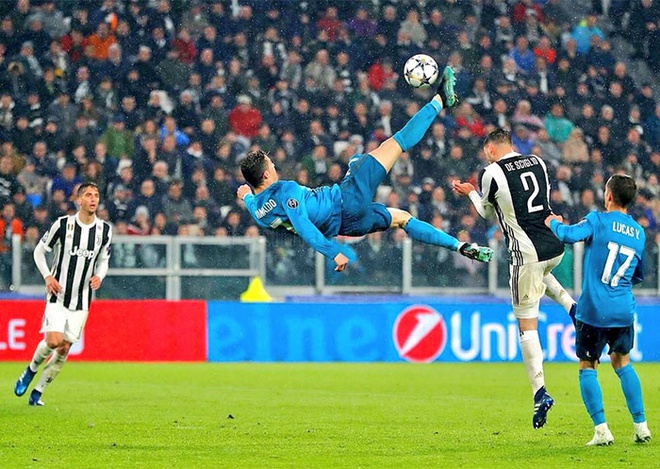 Ảnh bài viết Bạn gái Ronaldo: 'Đúng 2 năm trước, bàn thắng đẹp nhất lịch sử được ghi'