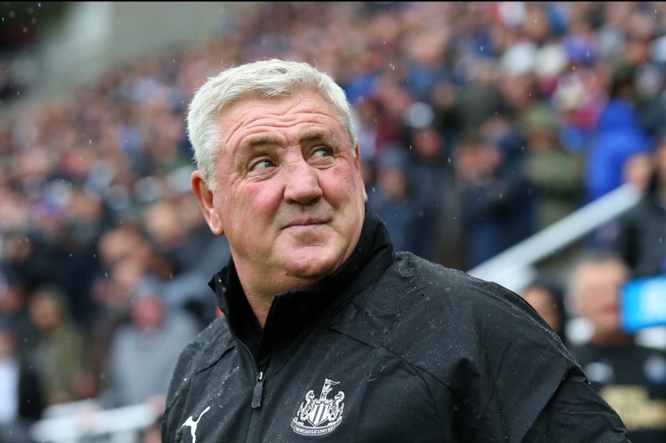 Ảnh bài viết HLV Newcastle: “Cậu ấy nên rời M.U để được thi đấu nhiều hơn”