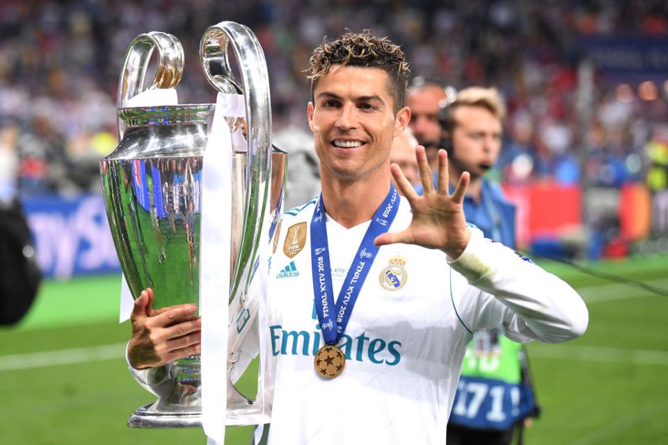 Ảnh bài viết "Ronaldo trở lại Real? Tôi không ngạc nhiên!"