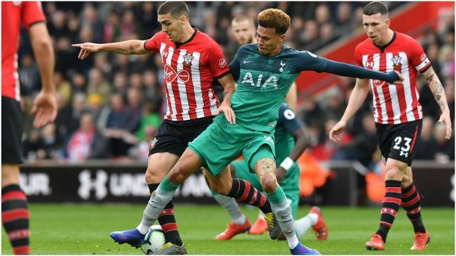 CLB đầu tiên ở Premier League chính thức cắt giảm lương cầu thủ