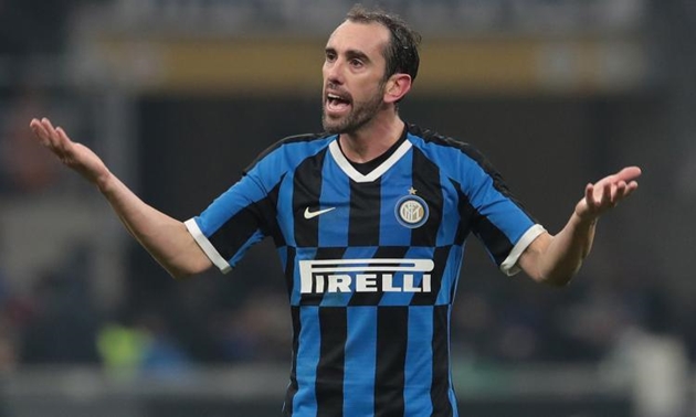 Góc Inter Milan: Diego Godin đang đi theo “dấu chân” của Nemanja Vidic?