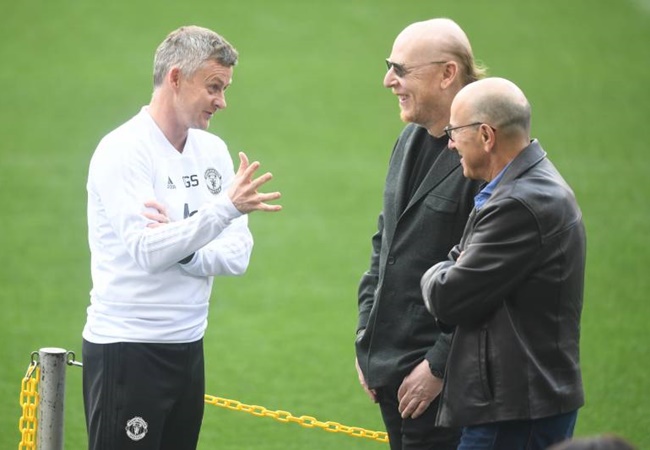 10 chủ sở hữu giàu nhất EPL: Cú sốc nhà Glazers; Newcastle đổi đời