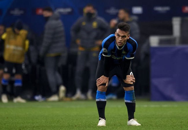 'Tiền bối' Martinez lên tiếng, Chelsea cùng Barca run rẩy chờ thời cơ