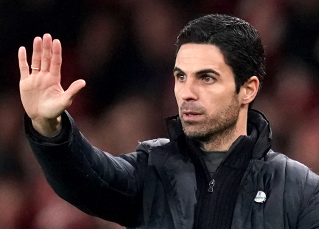Arsenal cách mạng rầm rộ, lộ 6 'vật tế thần' cho công cuộc phục hưng