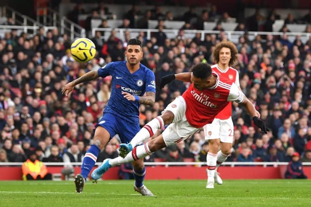 Ảnh bài viết London bùng cháy! Chelsea ủ mưu đoạt 'thủ lĩnh sát tinh' Arsenal