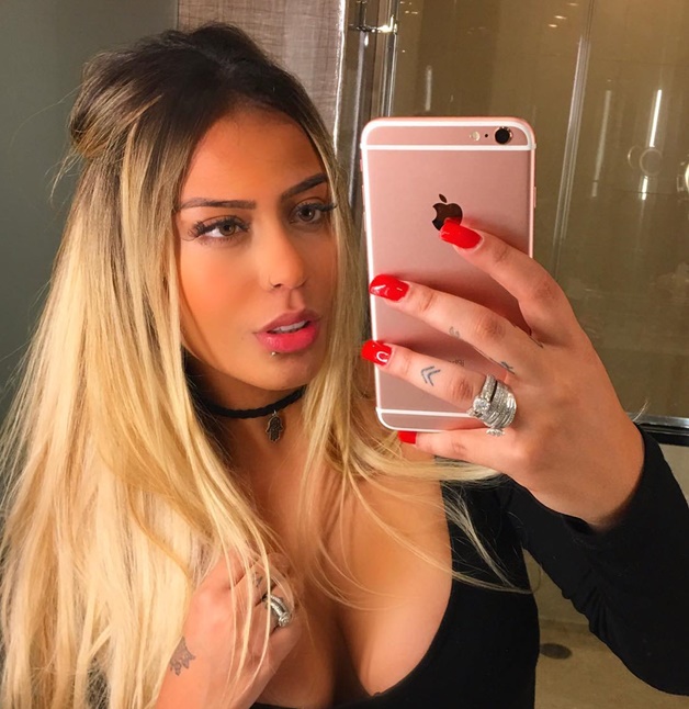  Rafaella Santos: Cô em gái sexy của Neymar
