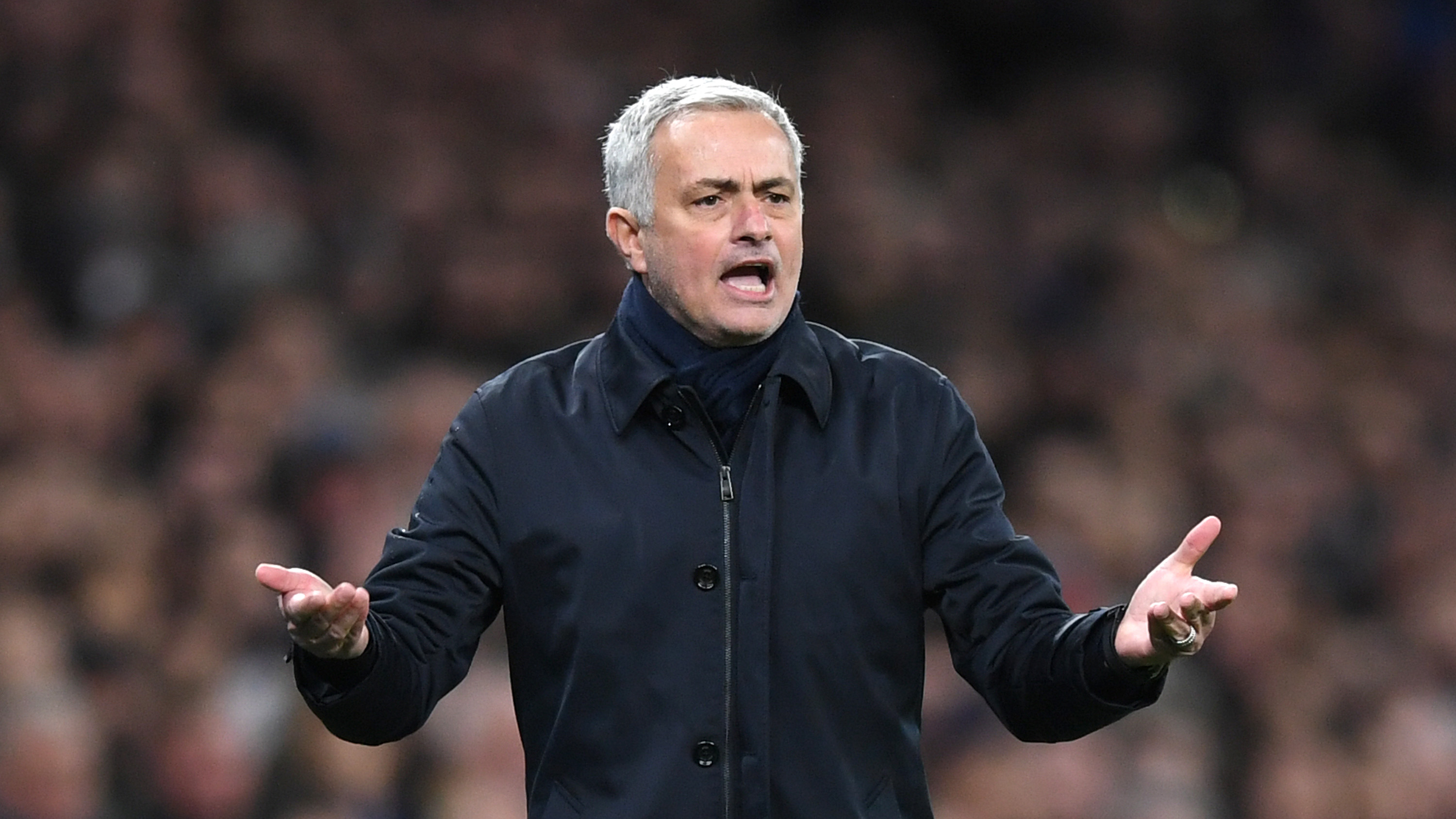 4 cầu thủ có thể giải quyết 'cơn đau đầu' của Mourinho ở Tottenham