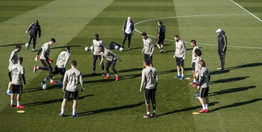 Ảnh bài viết Zidane và cuộc hội ngộ lạ kỳ nhất trong lịch sử với các cầu thủ Real Madrid