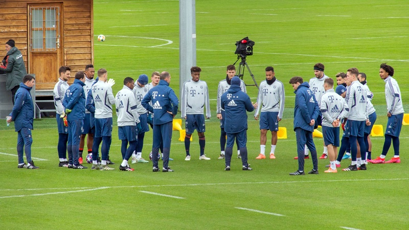Bundesliga trở lại, Bayern đổi ngay hình thức tập luyện