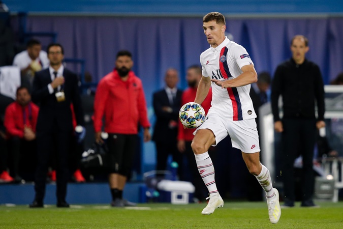 Lấn cấn chuyện đi hay ở, sao PSG ấn định tương lai
