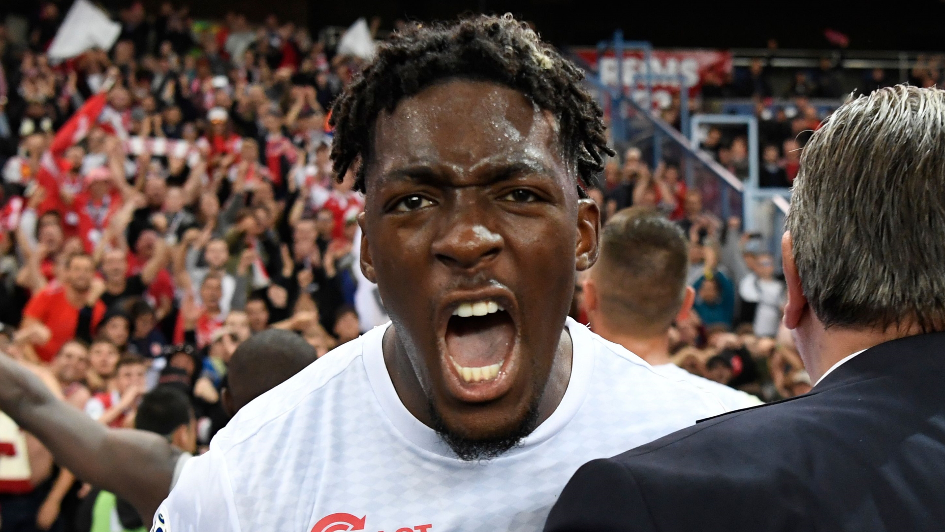 Chủ tịch lên tiếng, Arsenal sắp đón trung vệ chất lượng từ Ligue 1?