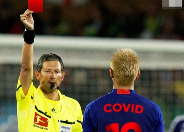 Cười té ghế với loạt ảnh chế Bundesliga trở lại