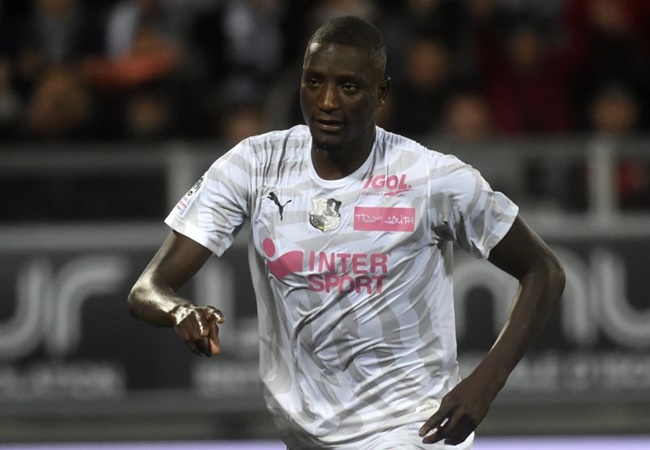 Ảnh bài viết XONG! 'Kẻ thay thế Aubameyang' xác nhận, Arsenal đón ngay tin buồn