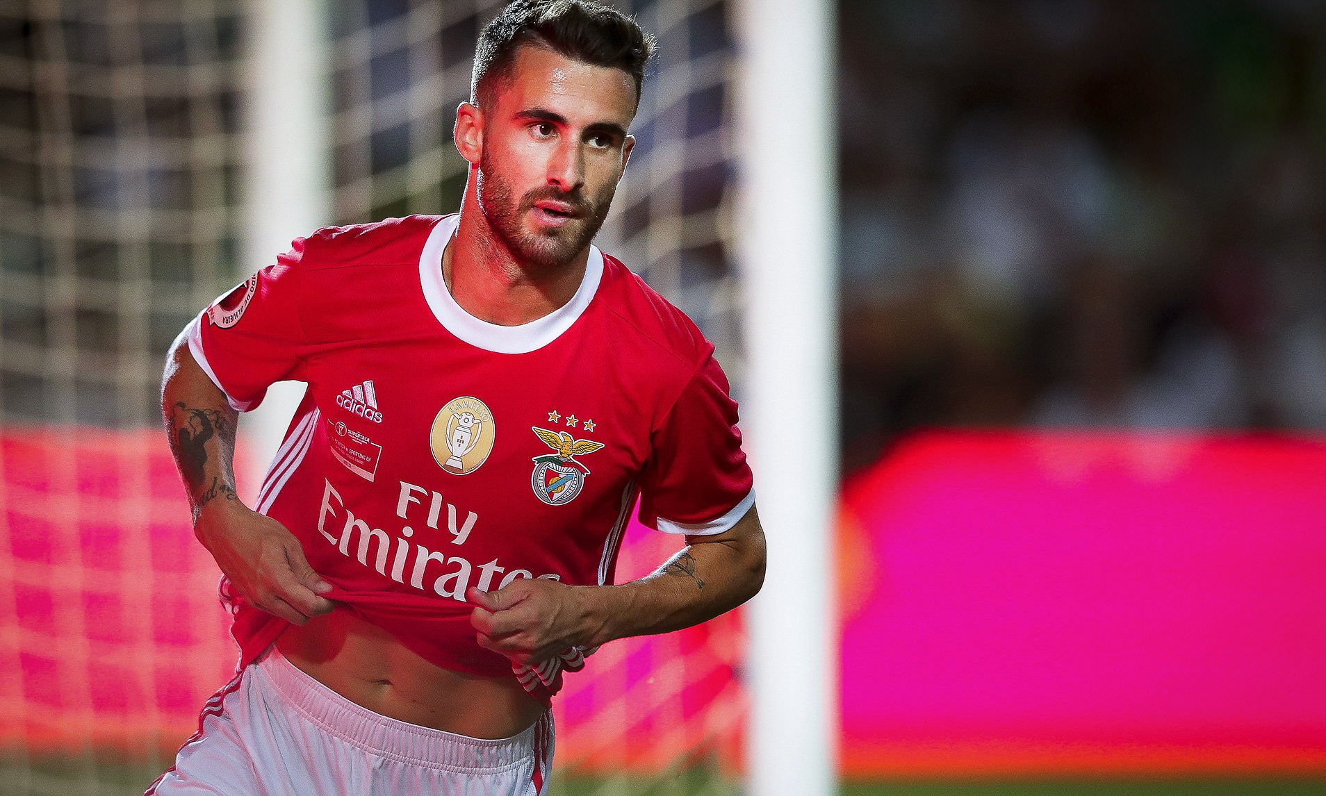Tiền vệ trị giá 71,5 triệu bảng muốn gia nhập Arsenal
