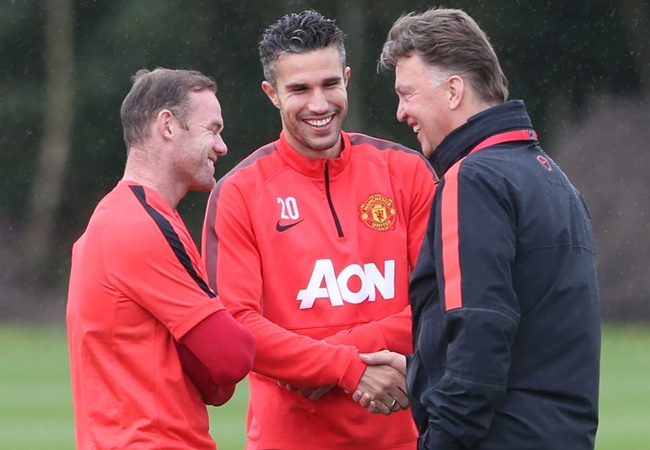 Ảnh bài viết SỐC! Van Gaal từng 'tát' Van Persie ngay sau trận đấu tại World Cup