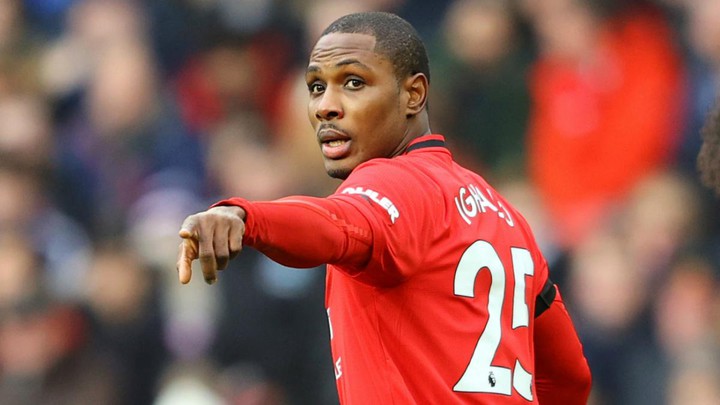 'Deadline' cận kề, Solskjaer phá vỡ im lặng về tương lai Ighalo