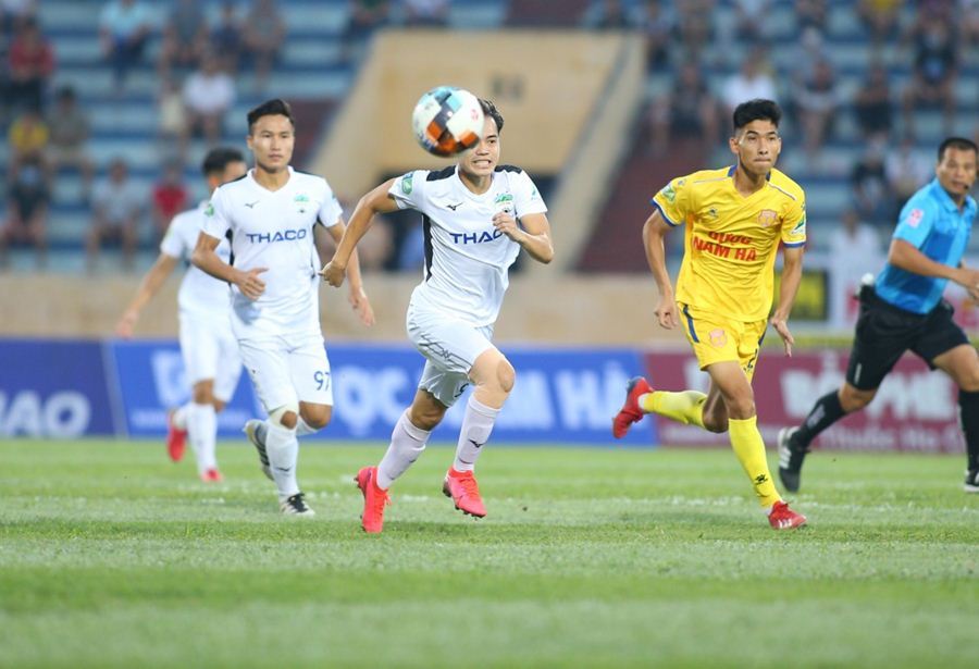 Ảnh bài viết Bị đồn "tiêm thuốc" để vào sân, Văn Toàn lên tiếng nói 1 lời phải trái