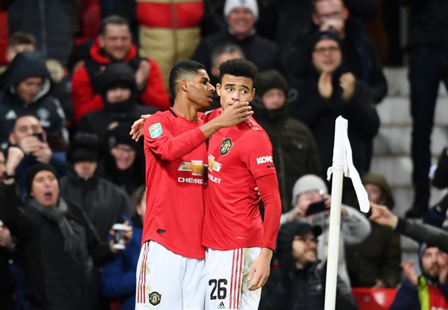 Ảnh bài viết Solskjaer ưu ái 'gà nhà' Man Utd, Neville chỉ ra nguyên nhân thực sự