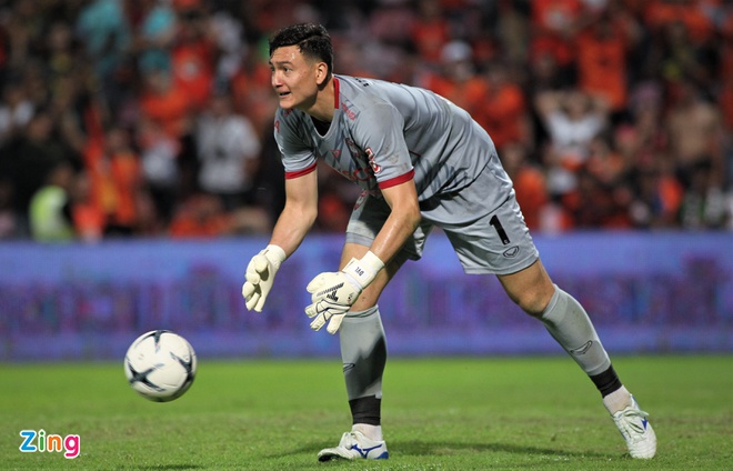 Đội bóng V.League nào cứu nổi Đặng Văn Lâm?