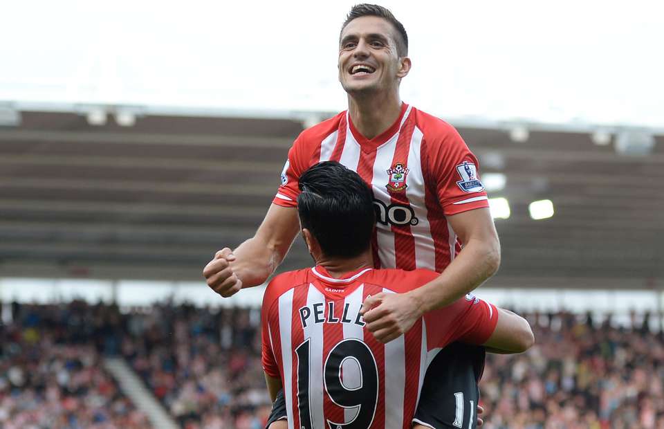 Điểm danh 6 cầu thủ duy nhất từng có 4 kiến tạo/trận ở Premier League