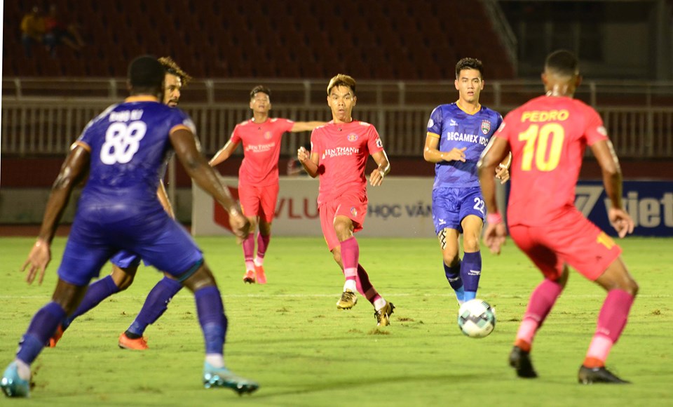 "Chelsea Việt Nam" đổ bê tông, giành 1 điểm trước Sài Gòn FC