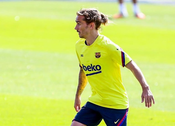 Ảnh bài viết Messi vẫn tập riêng, dàn sao Barca trở nên căng thẳng