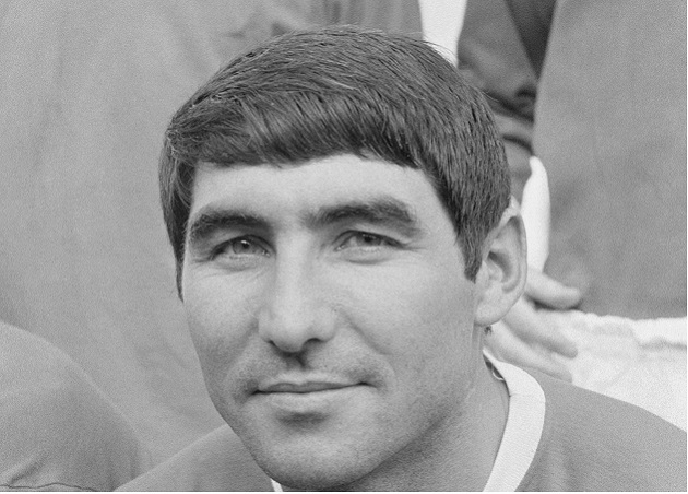 Ảnh bài viết Hậu vệ 'xuất sắc bậc nhất lịch sử M.U' qua đời ở tuổi 78