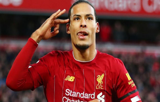 Ảnh bài viết Từ chối PSG và Juventus, Van Dijk sắp đi vào lịch sử Liverpool 