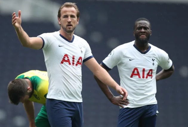 Kane và Son Heung-min tái xuất, Tottenham vẫn thua muối mặt
