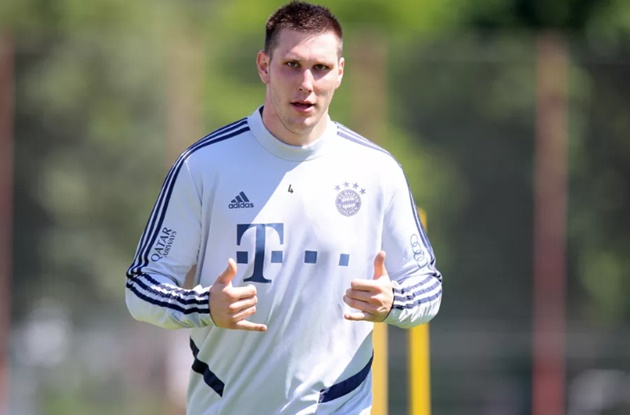 Trước cuộc thư hùng, Bayern sắp đón 2 "bom tấn" trên sân tập