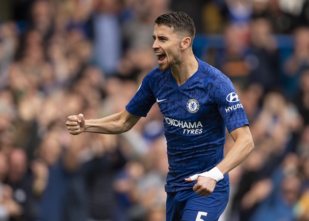 Ảnh bài viết Lộ sự thật gây sốc giữa Sarri và Jorginho, Chelsea hưởng lợi
