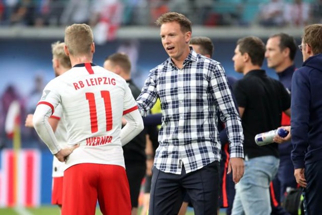 "Vị tướng tài" bằng tuổi Messi cam kết tương lai tại Leipzig