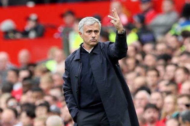 Hòa Man Utd, Jose Mourinho trút giận vào trọng tài và VAR