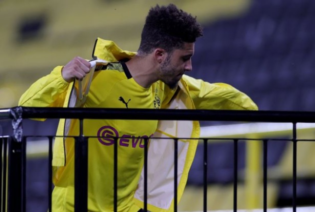 Jadon Sancho gửi tin nhắn chia tay tới đồng đội ở Dortmund