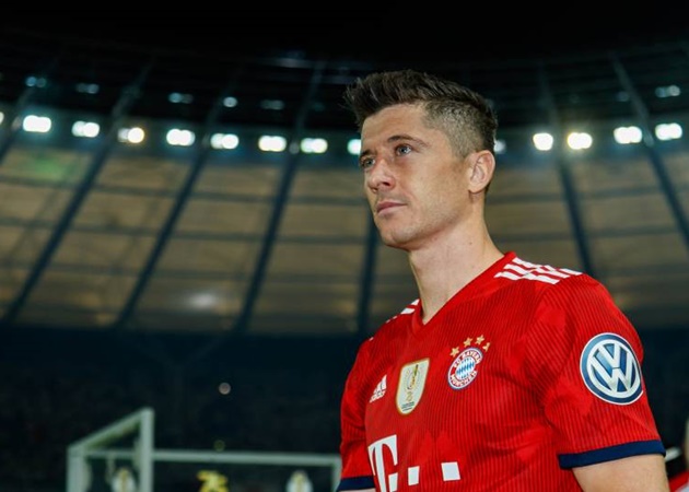 Ảnh bài viết "Trợ thủ" của Sir Alex: 'M.U thiếu 1 tiền đạo tầm cỡ như Lewandowski'