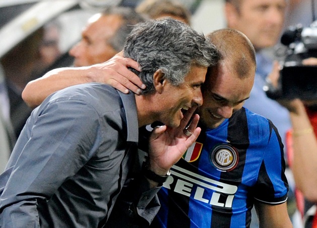 Ảnh bài viết Sneijder tiết lộ cách quản lý cầu thủ của Mourinho, góp phần giúp Inter ăn ba