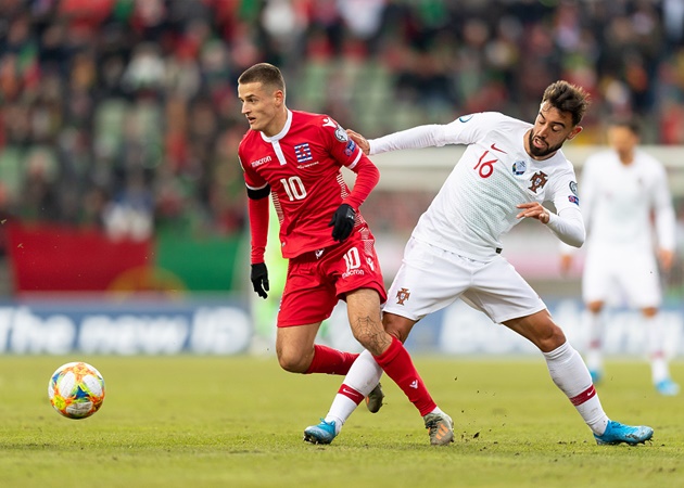 Fernandes tiết lộ kỷ niệm 'điên rồ' khi Bồ Đào Nha vô địch EURO 2016